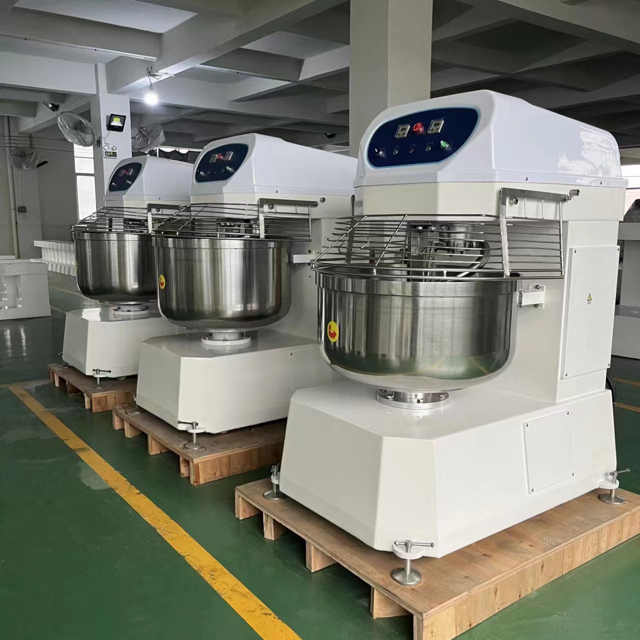 Commercial Dough Mixer 100kg P - Commercial Kitchen Mixers Dough Mixer recension och pris